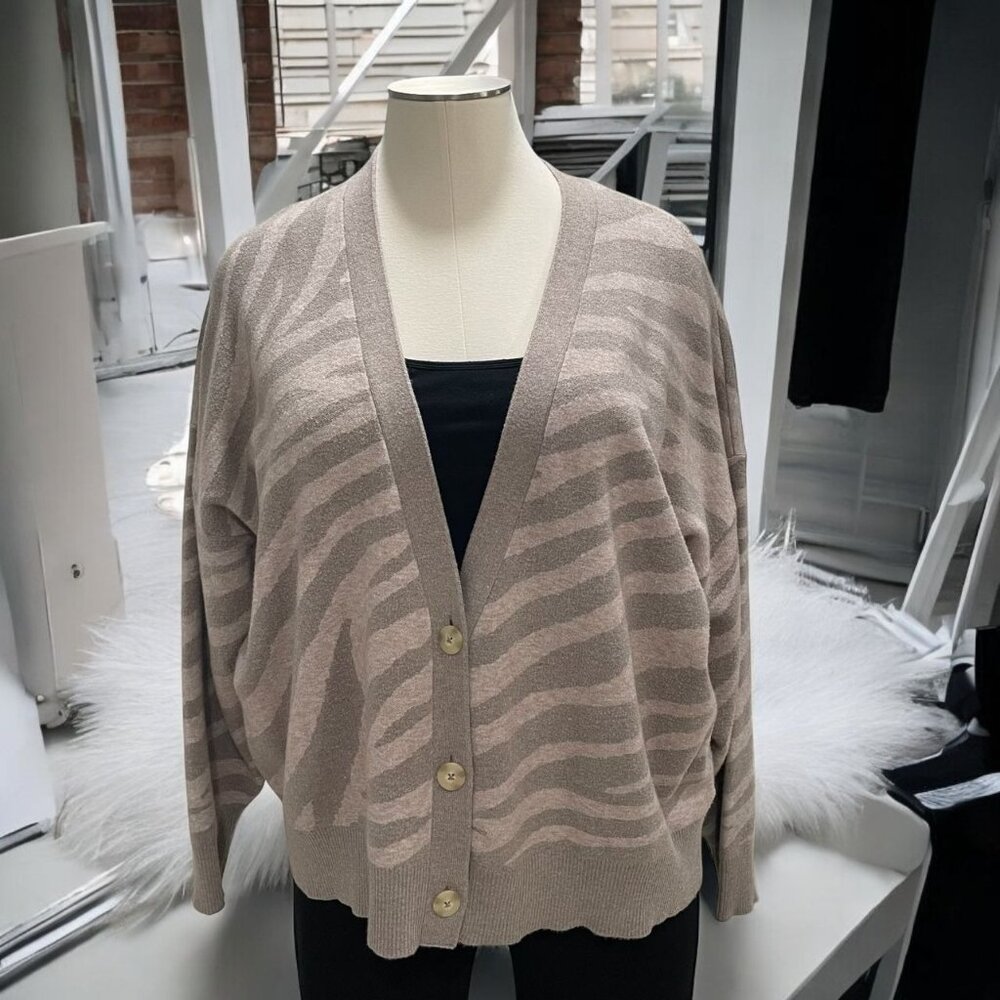 Tahari 3X Zebra Print Cardigan Neutral Animal Cozy‎ Layer Minimalist Normcore,